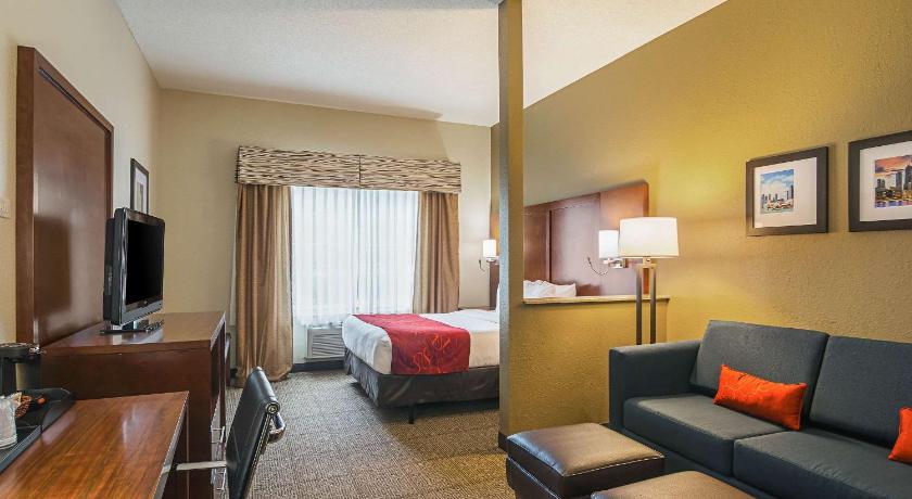 Comfort Suites Libertyville North