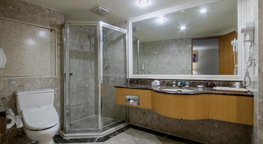 Image of Executive suite 2