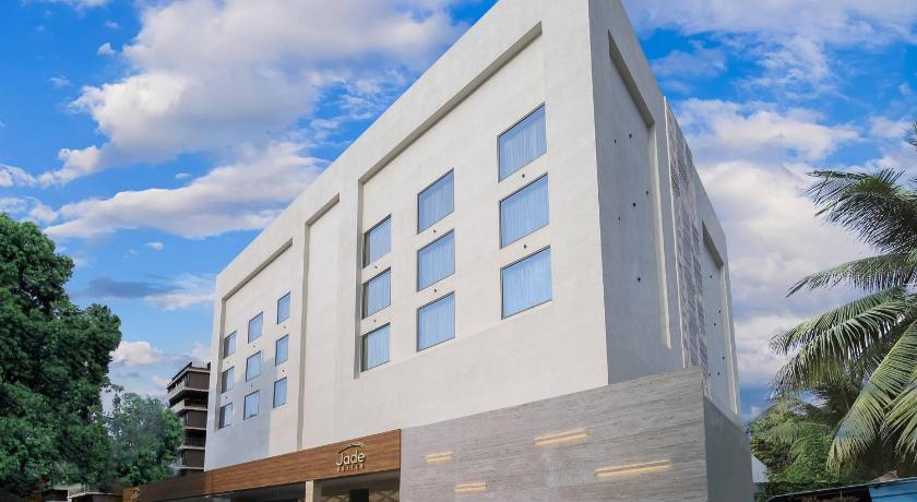 Jade Suites - Luxury Boutique Hotel — Hotel in Vijayawada