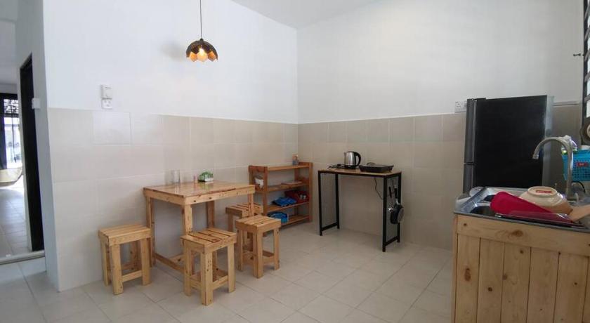 MODERN , SPACIOUS GAMBANG UMP 18 Guest House photo