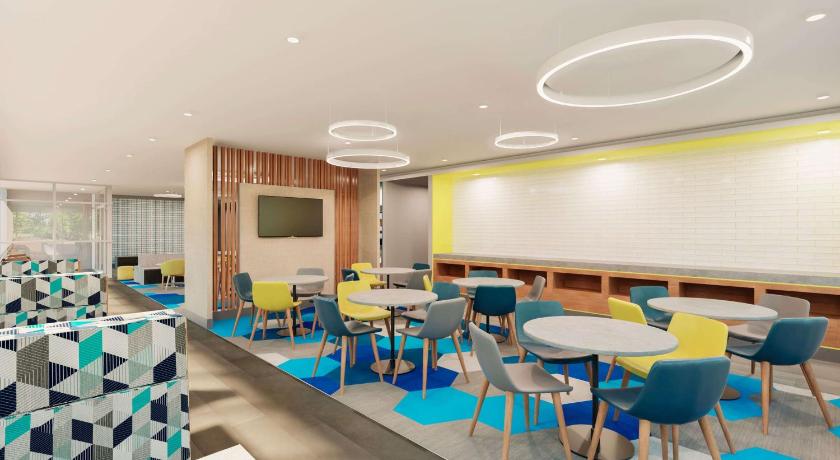 Microtel Inn & Suites by Wyndham Winchester