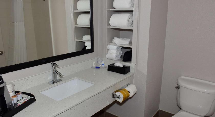 Best Western Plus Longview - University Hotel