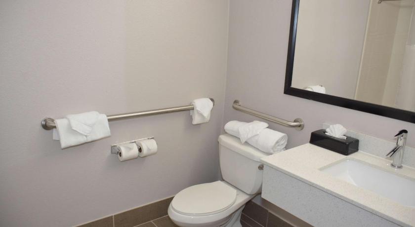 Best Western Plus Longview - University Hotel