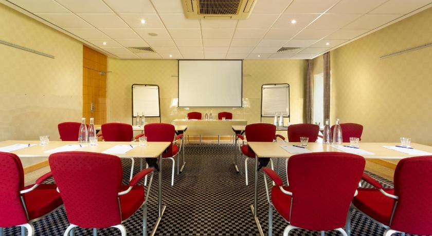 Holiday Inn Express Southampton - M27 J7