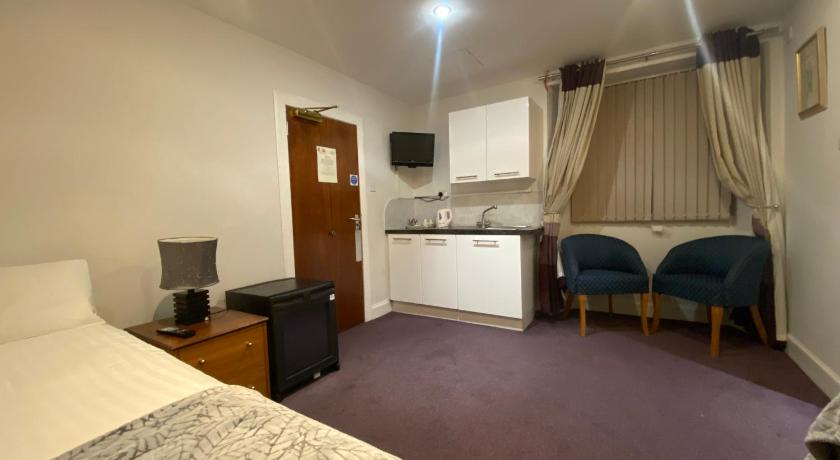 Image of Classic Triple Room 3