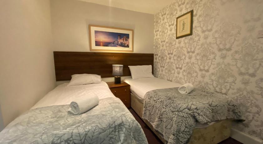 Image of Classic Triple Room 1