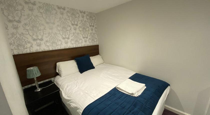 Image of Triple Room 13