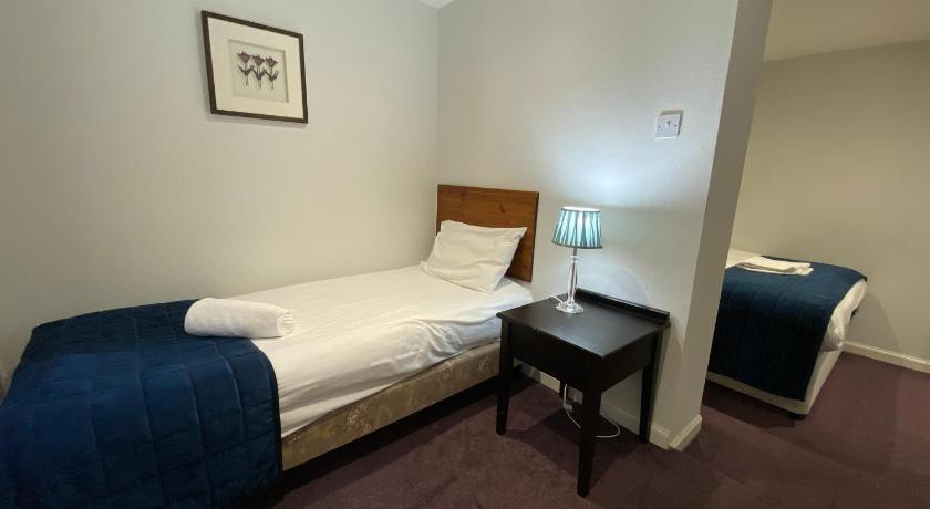Image of Triple Room 14