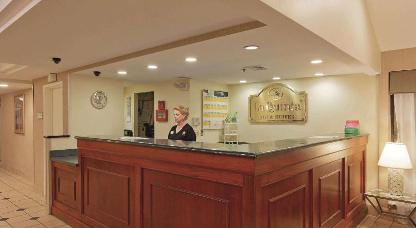 La Quinta Inn & Suites by Wyndham Warwick Providence Airport