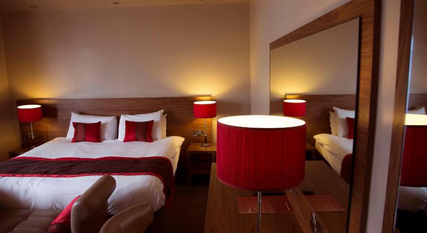 Image of Superior Double or Twin Room with Sea View 3