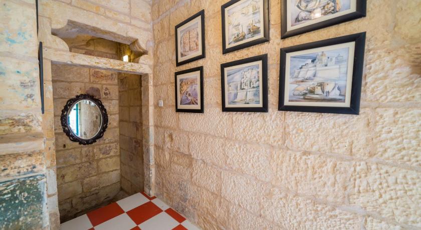 Vallettastay Standard Apartments in Valletta photo