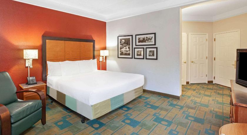 La Quinta Inn & Suites by Wyndham Houston Galleria Area