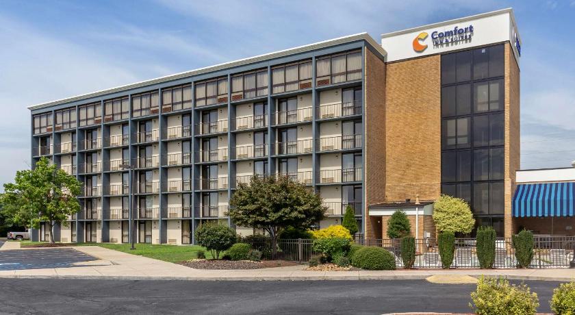 Comfort Inn & Suites near Danville Mall