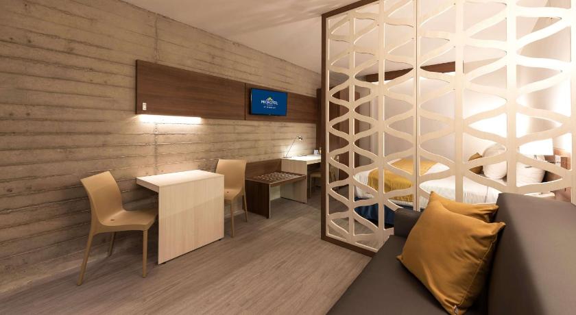 Microtel Inn & Suites by Wyndham Guadalajara Sur