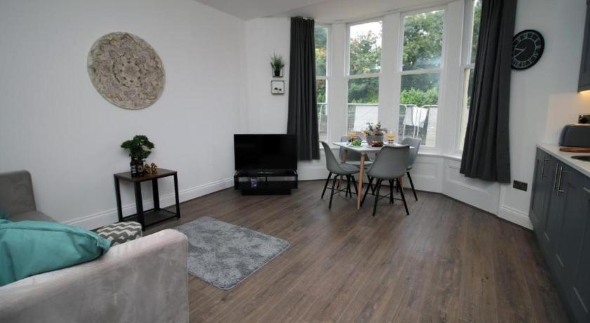 16 North Road Flat 1 by Mia Living Free Parking On Site photo