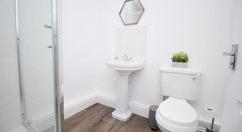 16 North Road Flat 1 by Mia Living Free Parking On Site photo