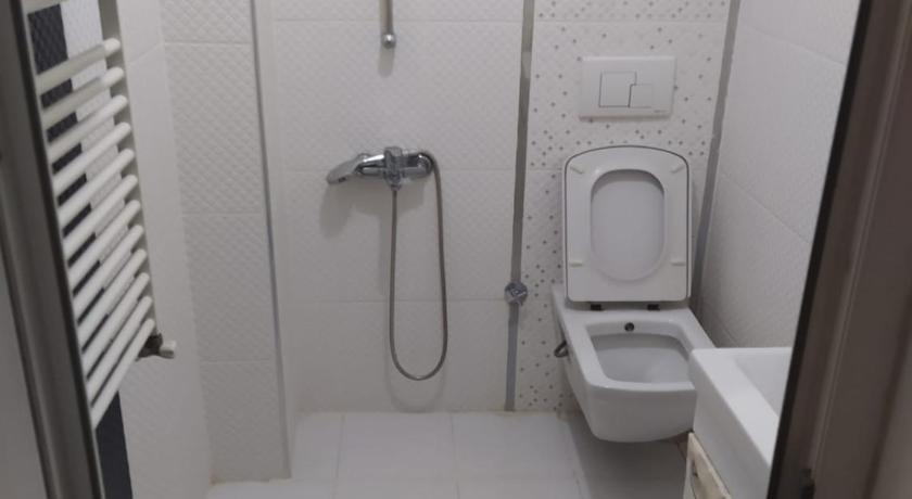 Uskudar meydana yakın 2+1 full photo