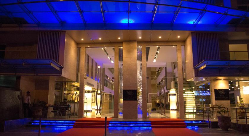 파타야 더 생추어리 리조트 파타야, BW 시그니처 컬렉션 (The Sanctuary Resort Pattaya, BW Signature Collection) 5성급 호텔 로비