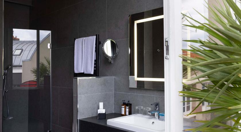 Image of Executive Room 17