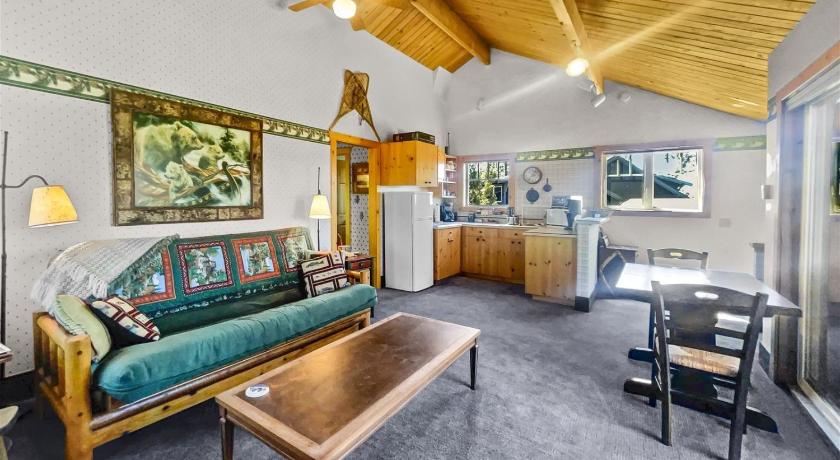 Sisters Chalet — Hotel in Bend (OR)