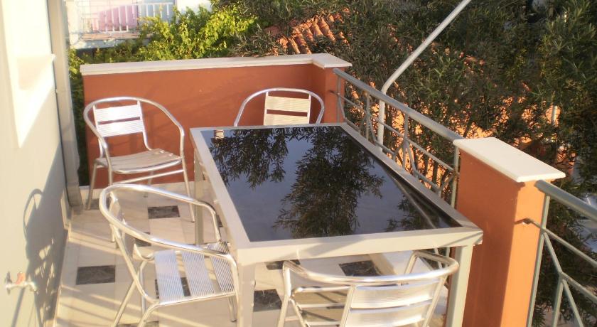 Irini Apartments Anaxos photo
