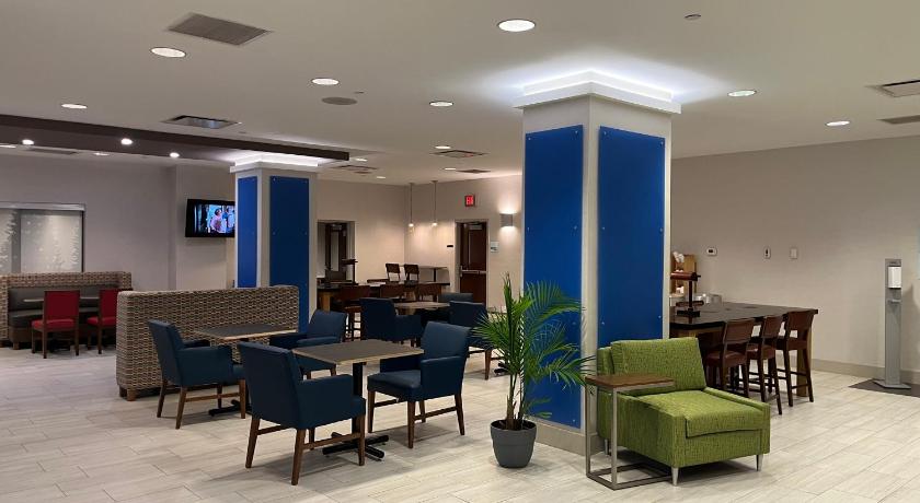 Holiday Inn Express Hotel & Suites Williamsport