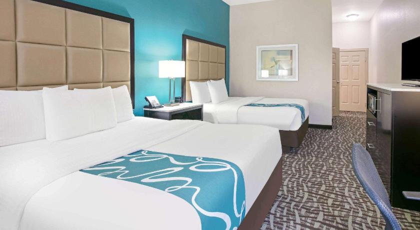 La Quinta Inn & Suites by Wyndham Paris