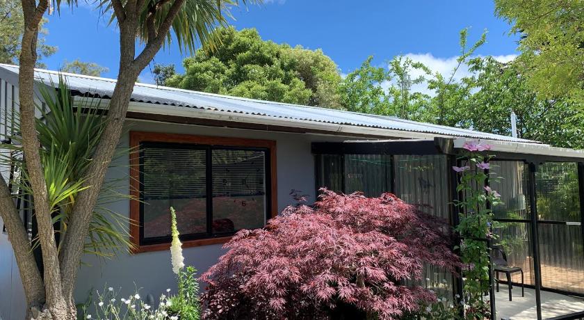 Twin Oaks Quiet Cottage — Hotel in Wellington