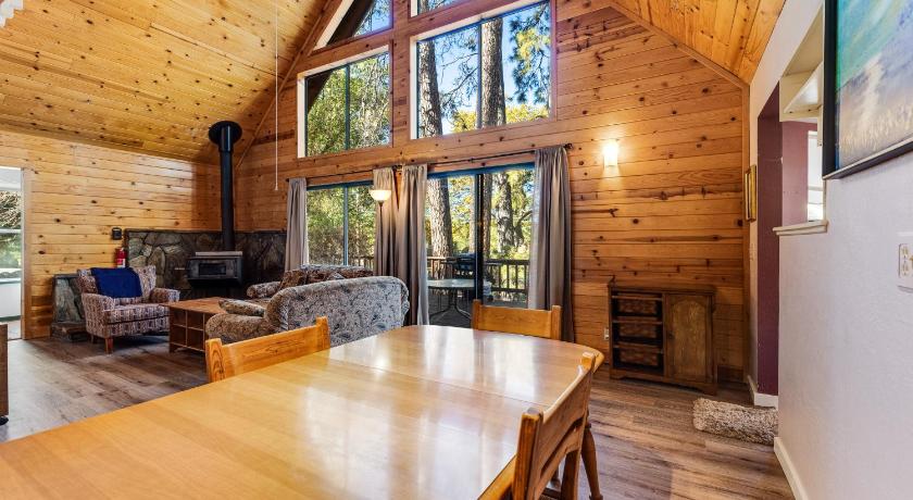 Pine Mountain Retreat photo