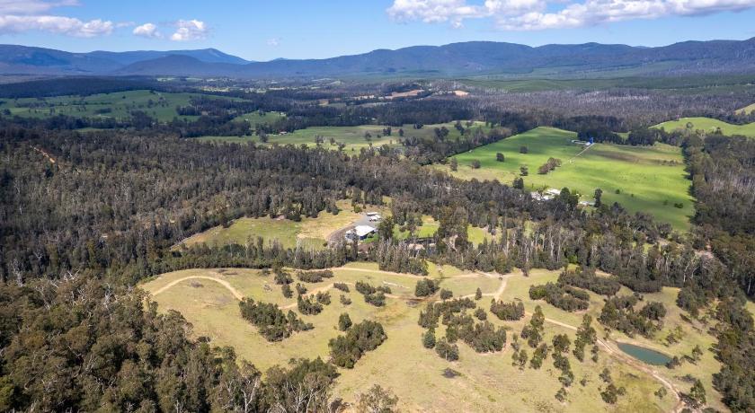 Saladin Lodge photo