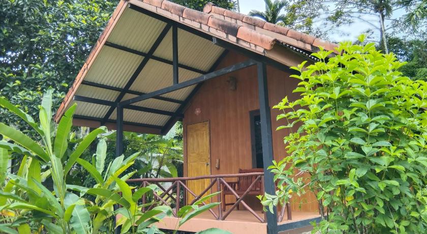 Khao Sok River & Jungle Resort photo