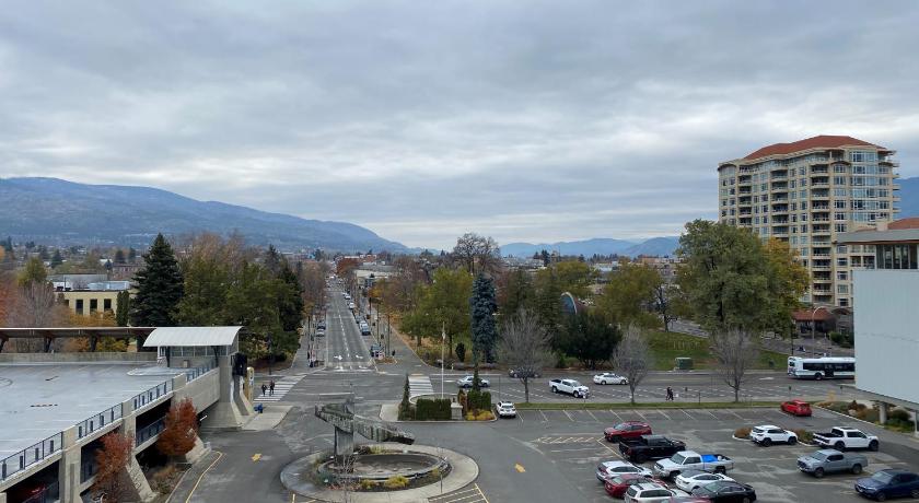 Penticton Lakeside Resort