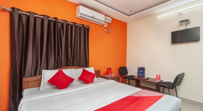 OYO Flagship 26862 Hotel Sri Shiva Shakti