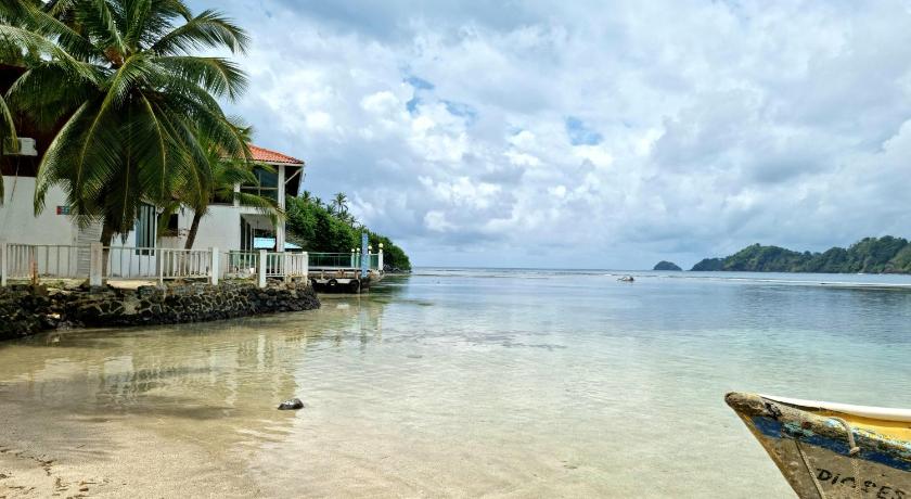Paradise Island Beach Hotel photo