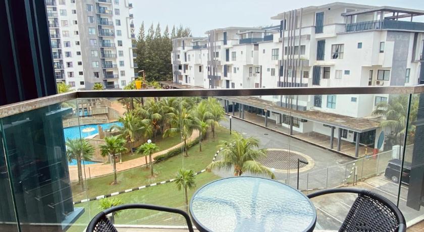 Timurbay by Damai Vista photo