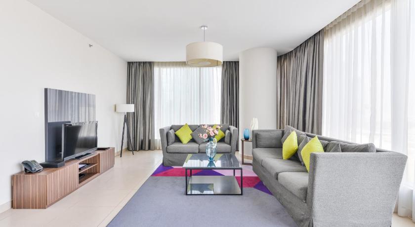 Image of 1 Bedroom Deluxe 3