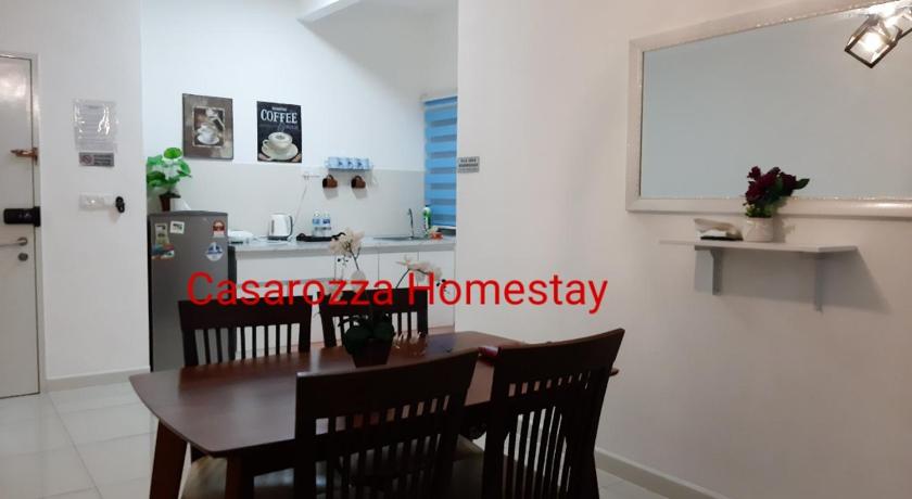 Casarozza Homestay, Southville City photo
