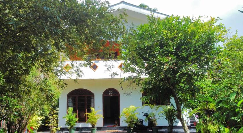 Mali Guest House – Hikkaduwa, CO