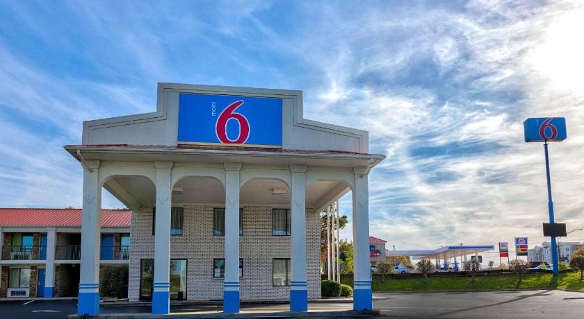 Motel 6-Cookeville, TN