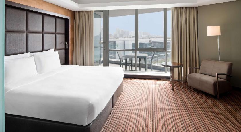 Radisson Blu Hotel Dubai Media City - image 9