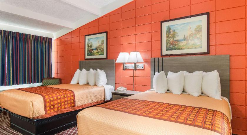 Rodeway Inn photo