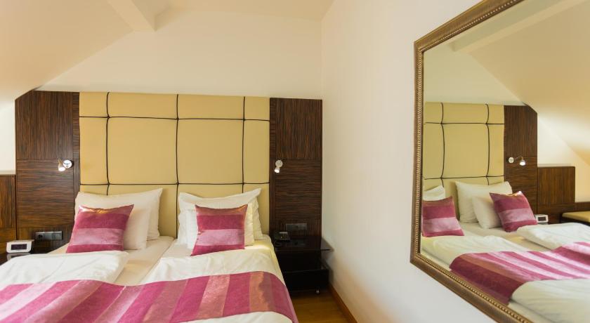 2 szobás apartman - konyhasarokkal (Two-Rooms Apartment with Kitchenette) fotója 6