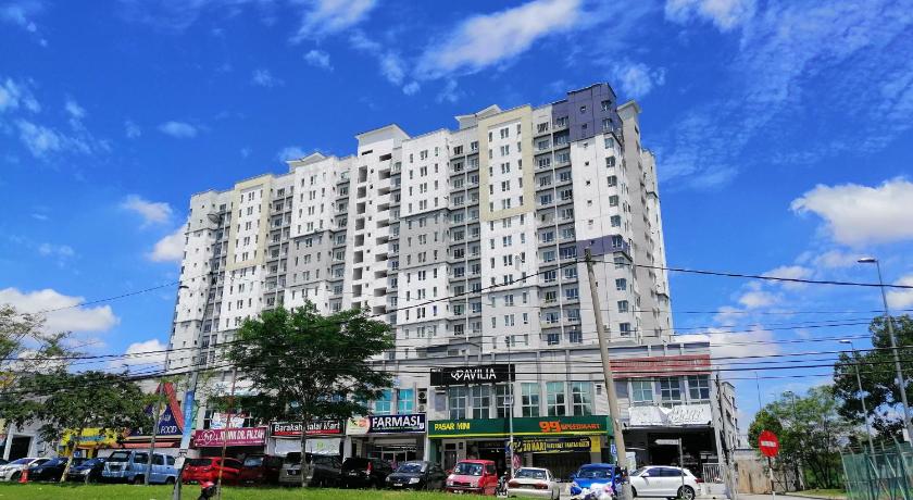 Tropika Homestay Bangi with 3 Bedrooms photo