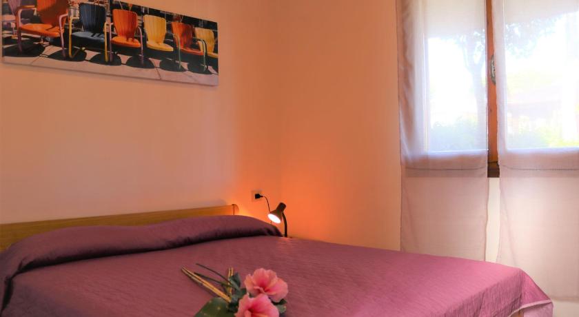 Apartment In Villa With Private Garden - image 4