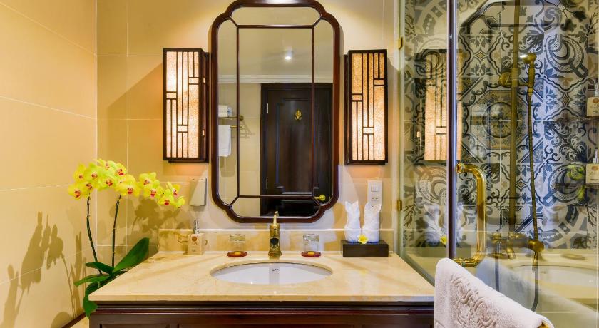Image of Super Deluxe Double Room 11