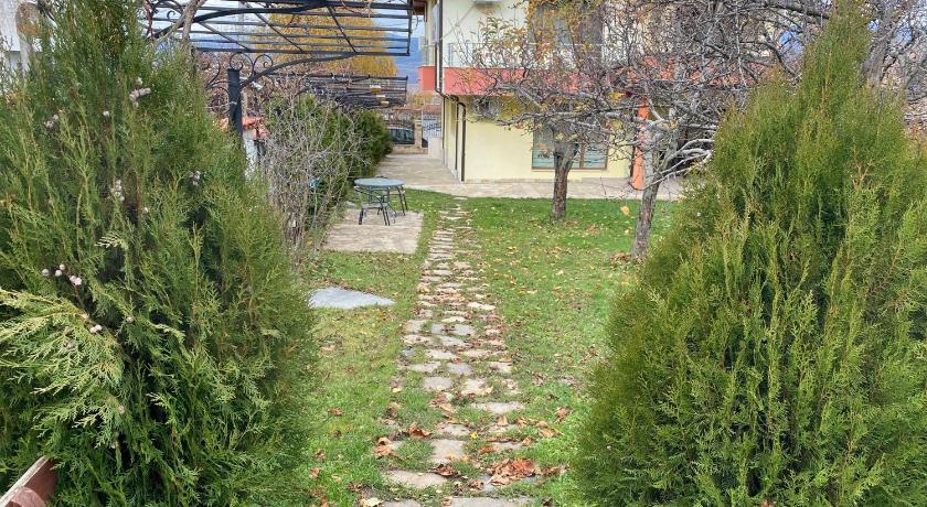 Kot Garden Guest House photo