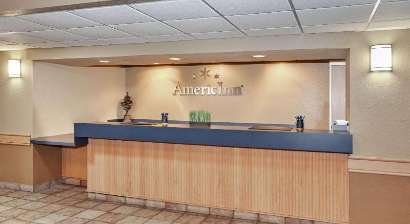 AmericInn by Wyndham Douglas/Saugatuck