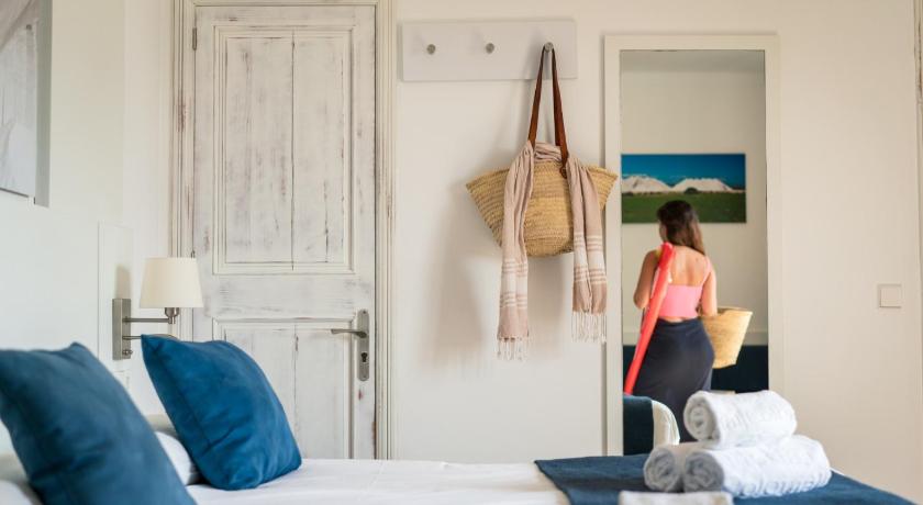 Hostal Colonial photo