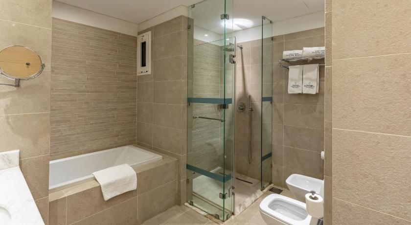 Imagen de Villa Familiar Executive de 4 dormitorios con piscina pequeña (Four-Bedroom Executive Family Villa with Plunge Pool) 2