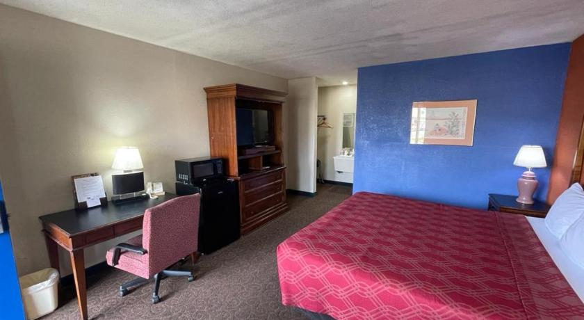 Rodeway Inn & Suites Emporia